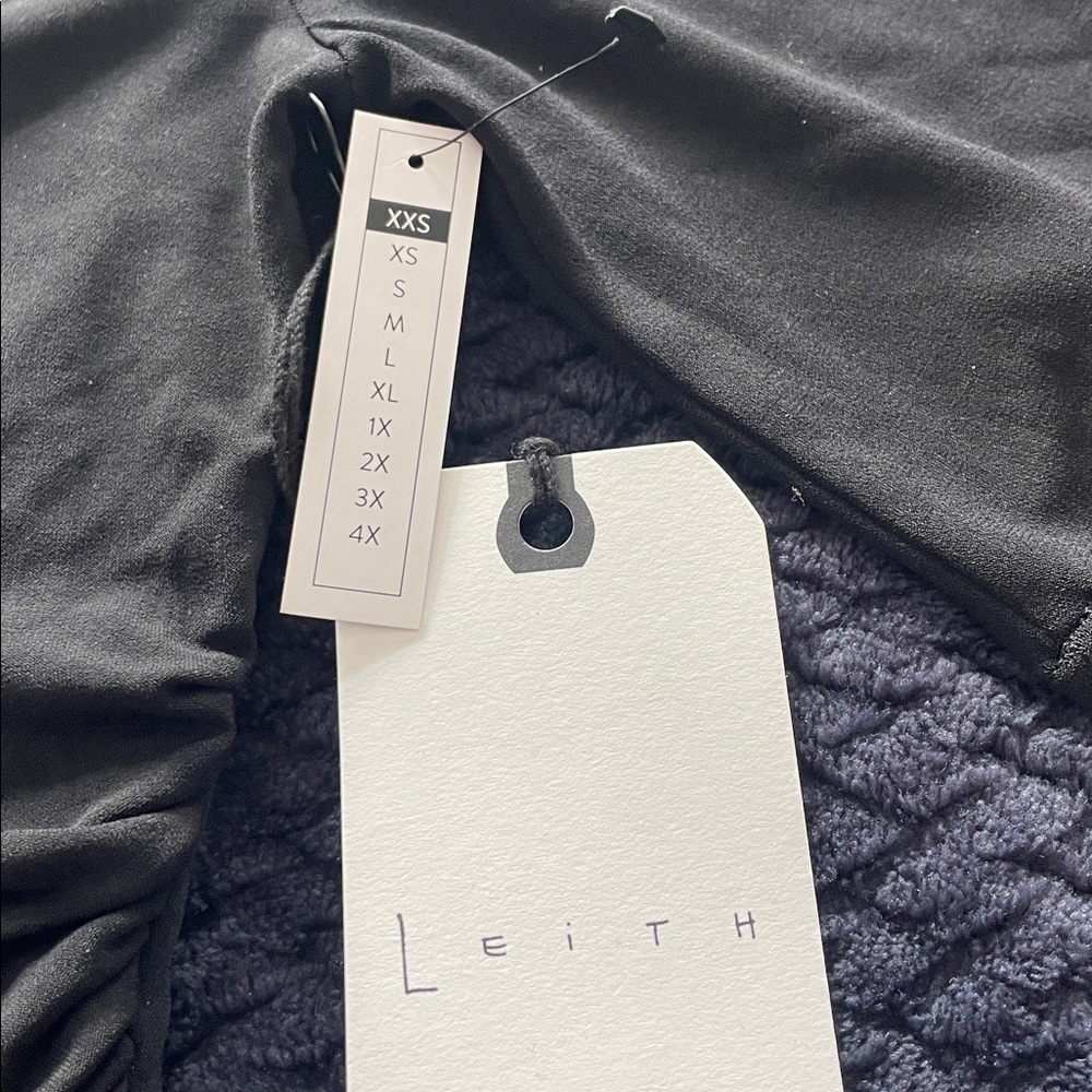 Leith 1/2 Sleeve Women's top